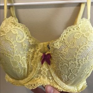 Victoria’s Secret Dream Angels Unlined Demi 32D